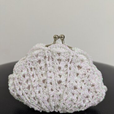 55*ハンドメイド☆ビーズがま口☆コインケース☆シェル☆オーロラホワイト