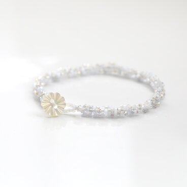 きらめくビーズのブレスレット / 雪原