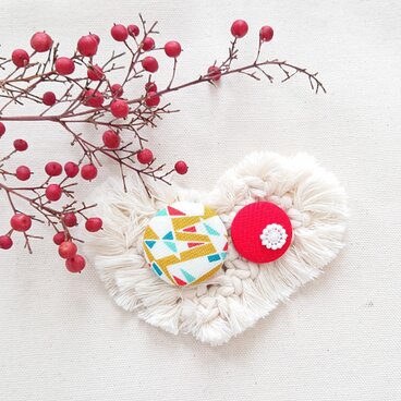 ★くるみボタンブローチ★