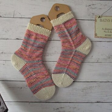 　手編みソックス　冷え対策　ジョグレスストライプ　Opal 11463 & Uni