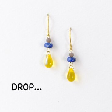 d260-G72【１２月の誕生石　天然石　ラピスラズリ】と【キラリイエロー】ドロップのアレンジピアス（パーツ変更可能）