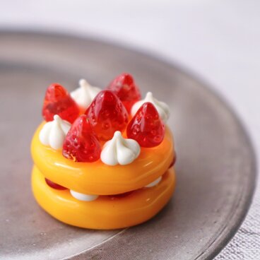 ガラスのミニチュア苺パンケーキ★ガラスのミニチュア洋菓子店★