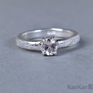 モルガナイトのリング