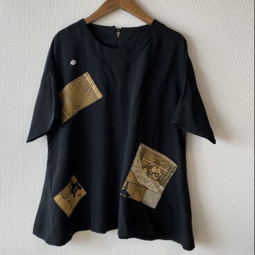 黒縮緬＋αオーバーブラウス