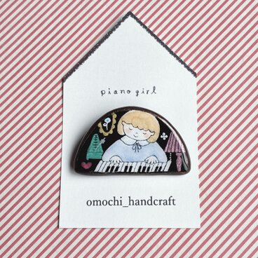 ブローチ piano girl　ステンドグラスブローチ