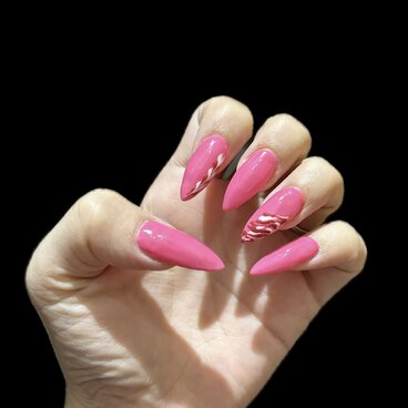 ビビッドピンク × ハート＆マーブルネイル（サイズオーダー制）