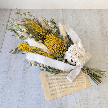 ミモザ・春風のスワッグ