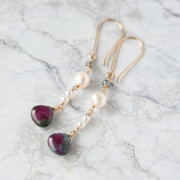 ルビーインゾイサイトのロングフックピアス・イヤリング変更可・14kgf