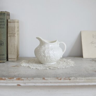 アメリカンヴィンテージお花のミルクピッチャ