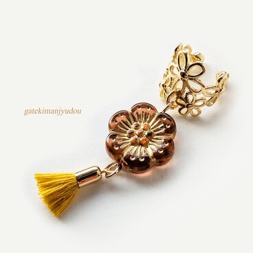 フラワータッセルイヤーカフ/オレンジ