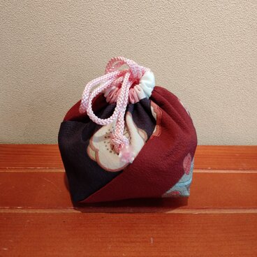 着物　パッチワーク巾着（エスカルゴ中）