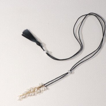 黒シルクとパールのネックレス