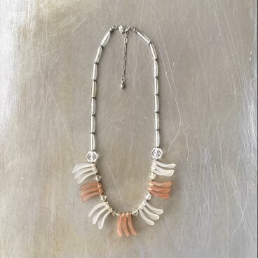 Vintage retro petal beads necklace