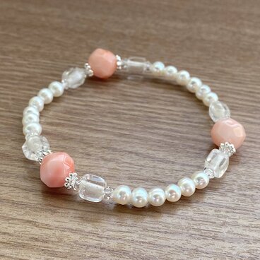 コーラルピンク & パール ブレスレット