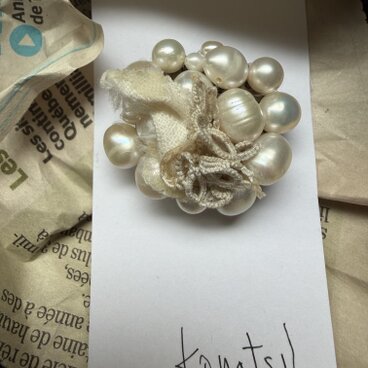 ごつごつブローチ(おめかし) 淡水パール　ホワイト