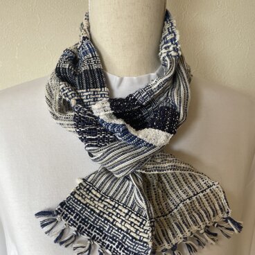 青い空白い雲のミニマフラー