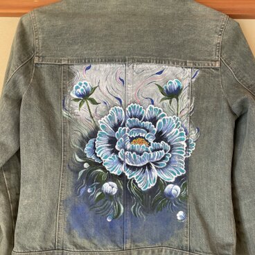 青い牡丹の花・デニムジャケット