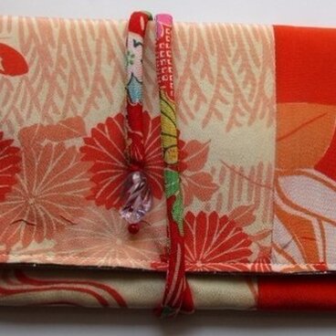 ８６４３　長襦袢で作った和風財布・ポーチ