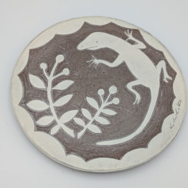 【Omokage】ひだまりのトカゲ｜セピア色の記憶を映した手描き皿 (23cm）