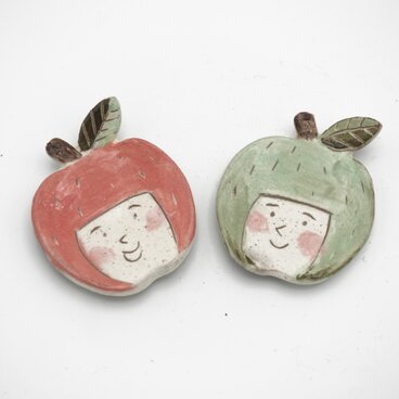 【Hanaemi】笑顔を運ぶ箸置き（3-4cm 掻き落とし・透明釉）