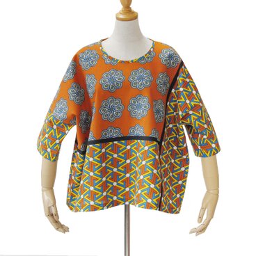 カンガのブラウス（ボックス型）アフリカ布 服 カンガ服