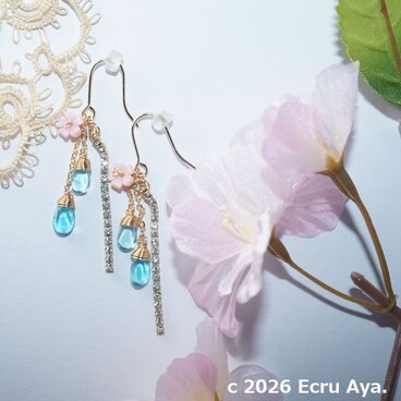 *桜そら*青空の元で咲く桜のピアス