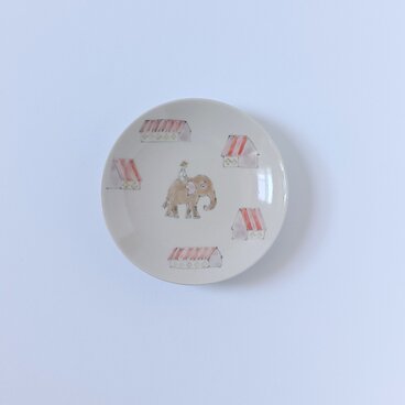 豆皿　ゾウと人物