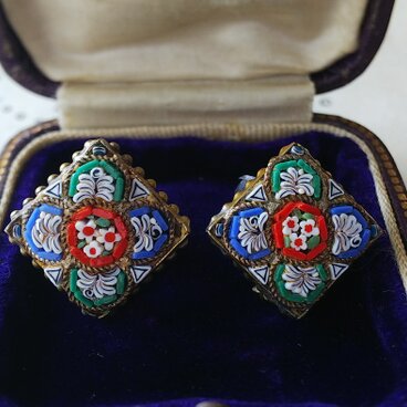 ヴィンテージ　マイクロモザイク　小花のSquareのイヤリング