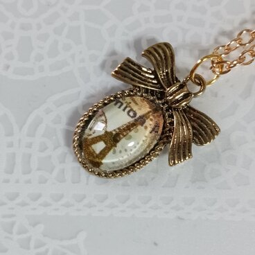 エッフェル塔ペンダント　ハンドメイド