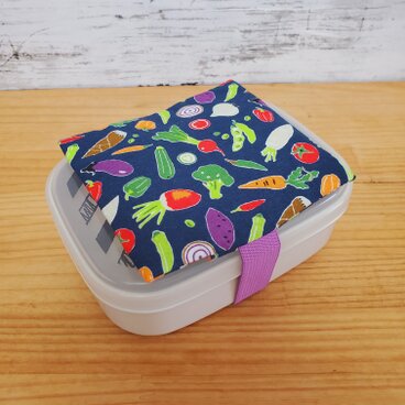お弁当に！保冷剤ケース付きお弁当箱ゴムバンド ランチベルト ベジタブル