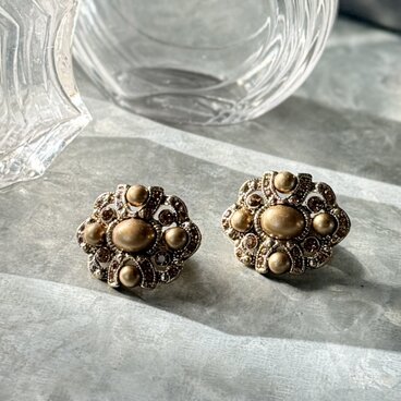 YM198-【 Monet 】モネ・ヴィンテージイヤリング 1950's Gold Tone Amber Glass