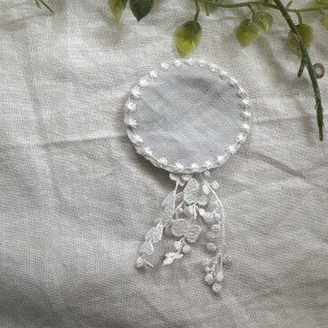 ★ ☆ ＊ ＊★ハンドメイドミナペルホネン⚮̈ 薄いグレータンバリン♡ブローチレース