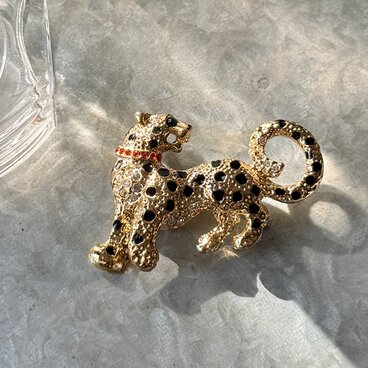 SC152-ヴィンテージブローチ U.S.A. 1980's Golden Panther Brooch