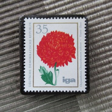 ドイツ　花切手ブローチ10840