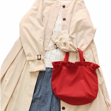 フリルトートバッグ レッド 日常使い おでかけ 春 サブバッグ 母の日 ギフト プレゼント 軽量
