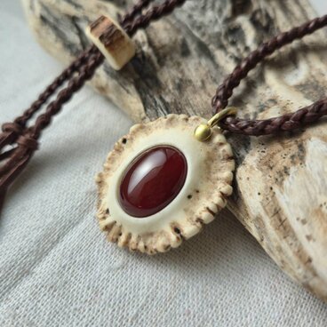 鹿の角 レッドアゲートのペンダント#2