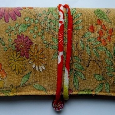 ８６５５　花柄の着物で作った和風財布・ポーチ　