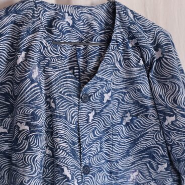 ろうけつ染め風浴衣リメイク　千鳥柄　ダボシャツ　鯉口シャツ