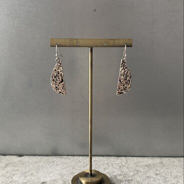 Vintage 00s USA retro textured silver tone metal pierce