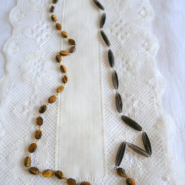 ブラウンの2種のパーツ飾り ロングネックレス【VB】