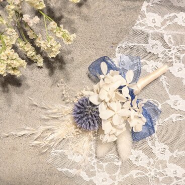 ドライフラワーコサージュ★瑠璃玉アザミ