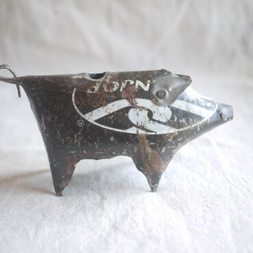 黒豚のキャンドルホルダー　ブラックピッグ　北欧