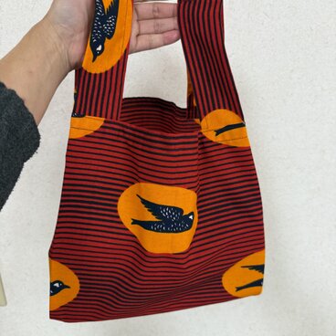 コンビニサイズエコバッグ　アフリカ布　つばめ
