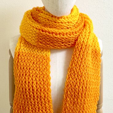 手編みロングマフラー