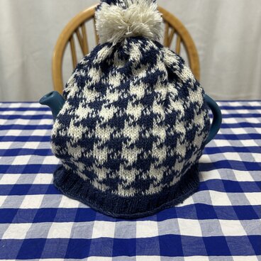 Happy Tea Cosy