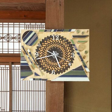 16.9in 43cm オリジナルアート作品をお部屋に　草刈り歯を再利用した時計　古材を再利用した木の壁掛け時計　２２５