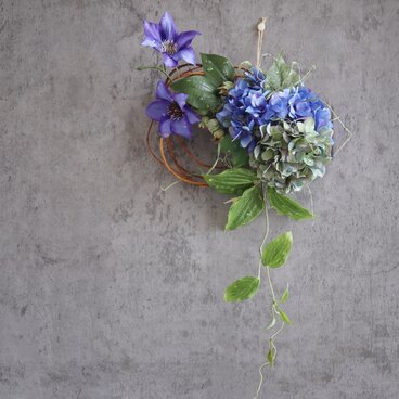 蛙唄う雨上がりの庭リース★紫陽花と鉄線 アーティフィシャルフラワー