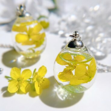 【母の日】菜の花のガラスドーム spring   ネックレス    春限定