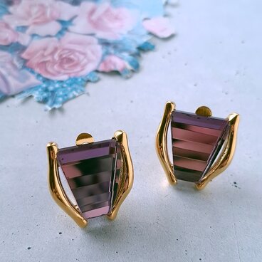 purple pixel cut glass trapezoid ヴィンテージイヤリング