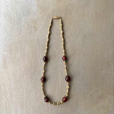 Vintage 60s-70s USA retro red glass beads necklace